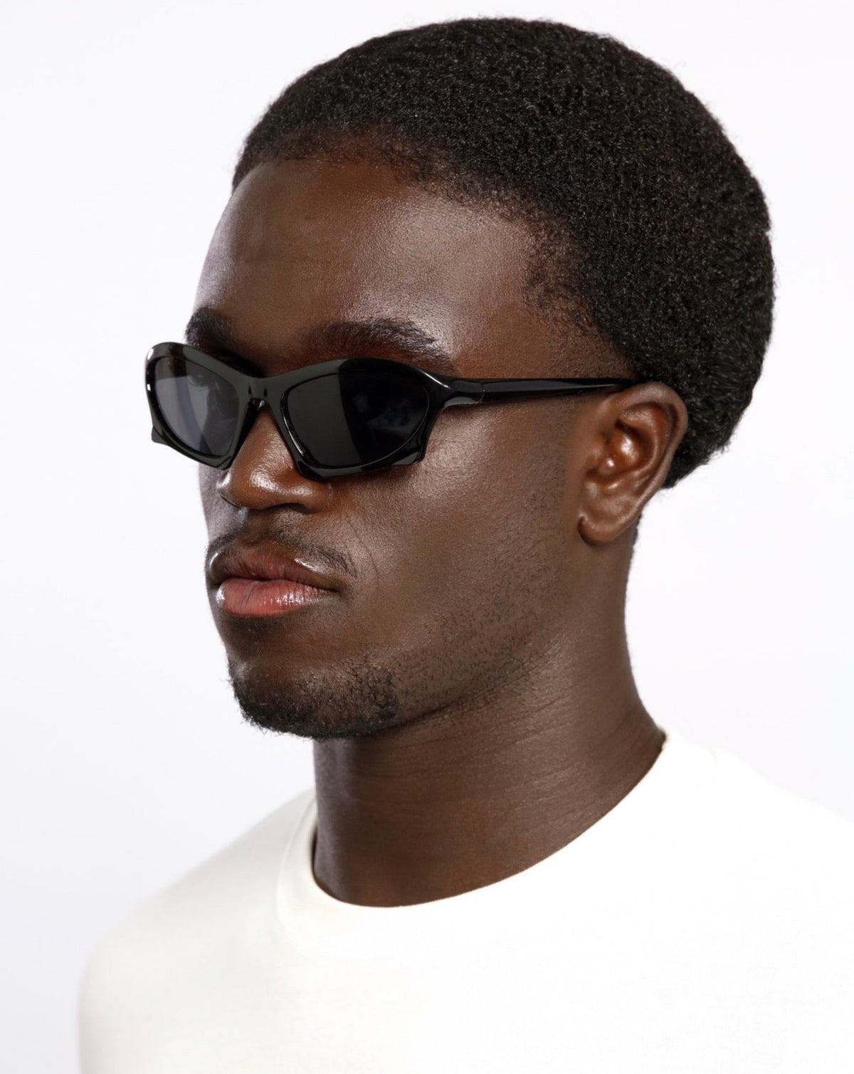 DUSKORE SUNGLASSES