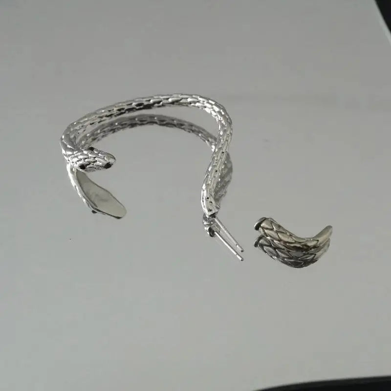 VOLTARA EARRING